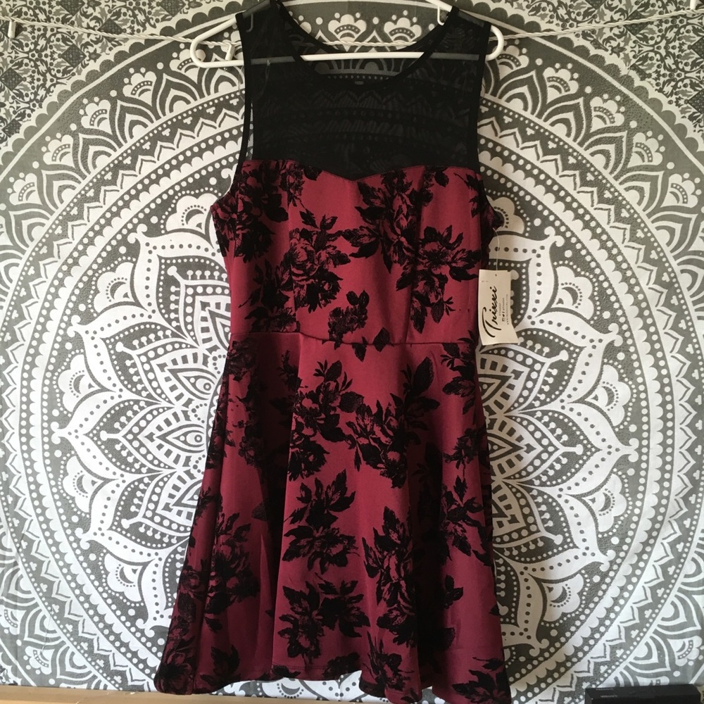 NEVER BEEN WORN Floral print dress